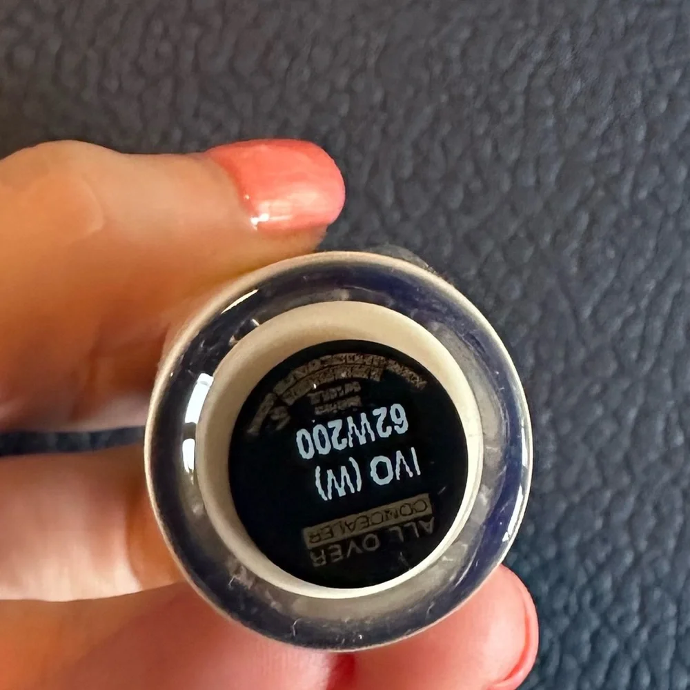 LANCÔME CONCEALER , NEW WITHOUT BOX